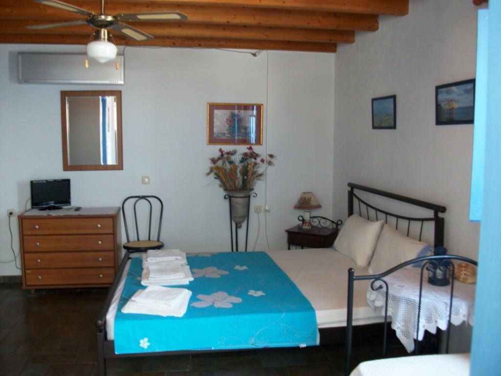 Floras Rooms And Studios 아나피 외부 사진