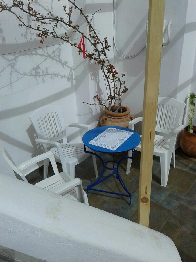Floras Rooms And Studios 아나피 외부 사진